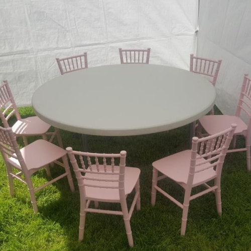 Kids round table rentals for children in Los Angeles.